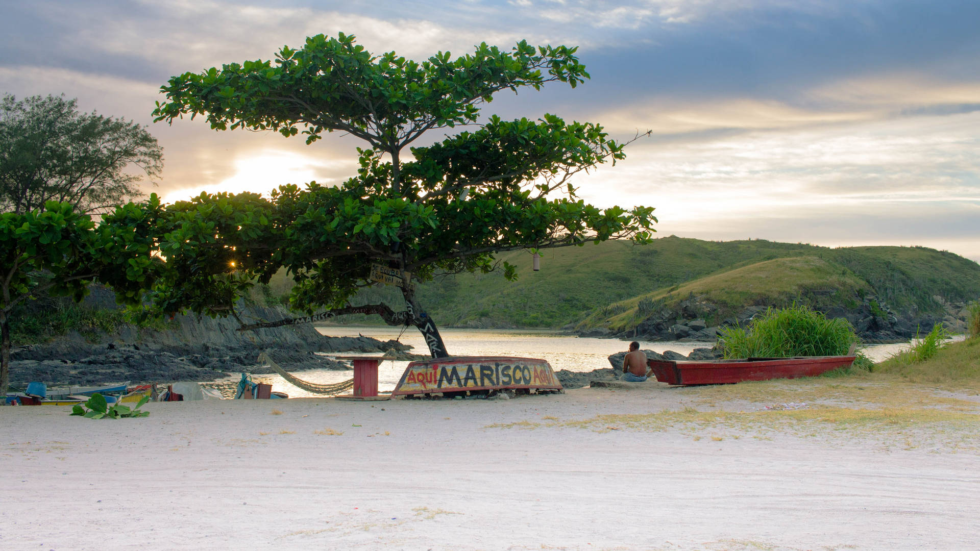 Rio De Janeiro Cabo Frio Beachside Background