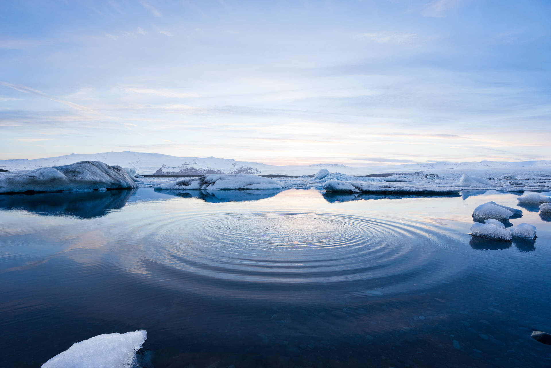 Ripple In Icy Pool Hd Landscape Desktop Background