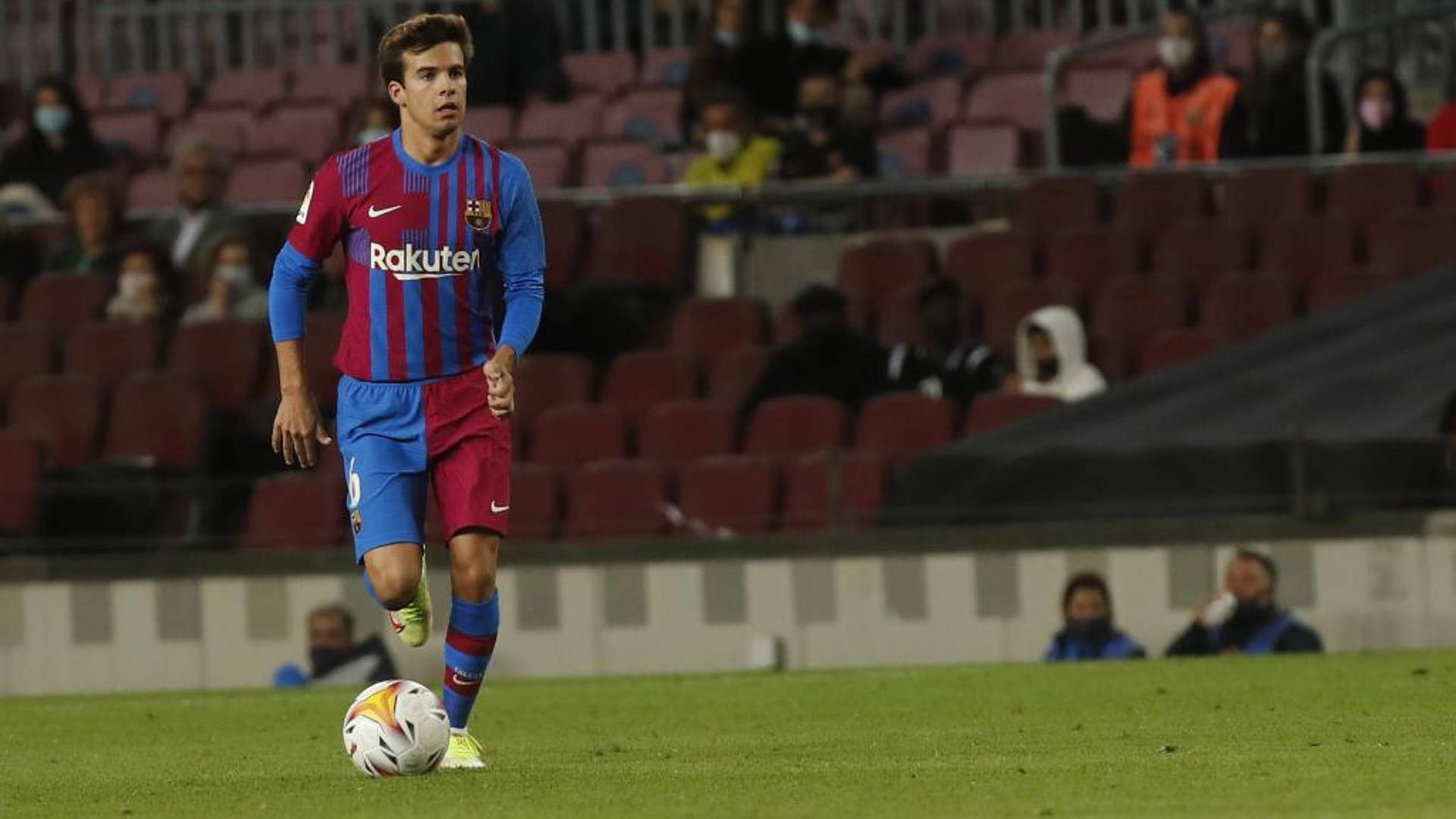 Riqui Puig Fc Barcelona Vs. Deportivo Alaves Background