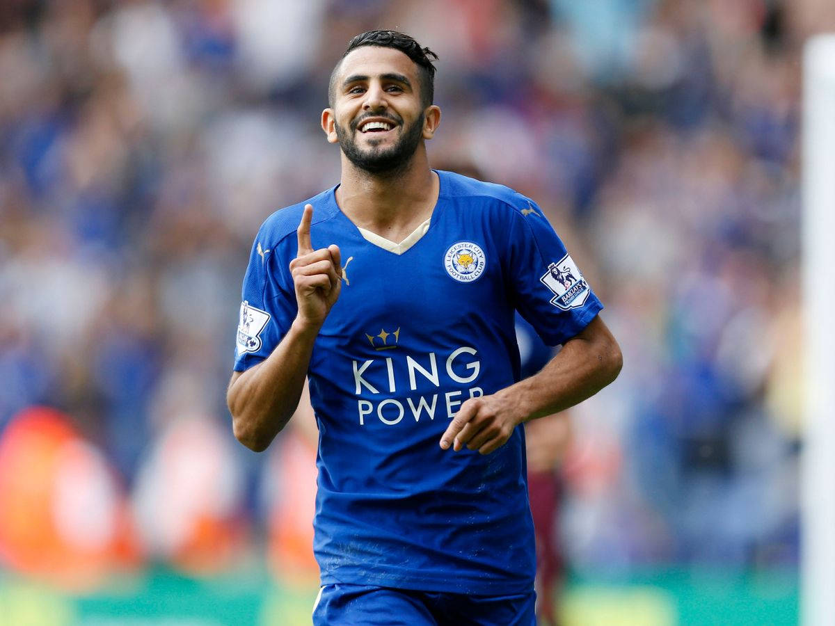 Riyad Mahrez One Finger Up Background