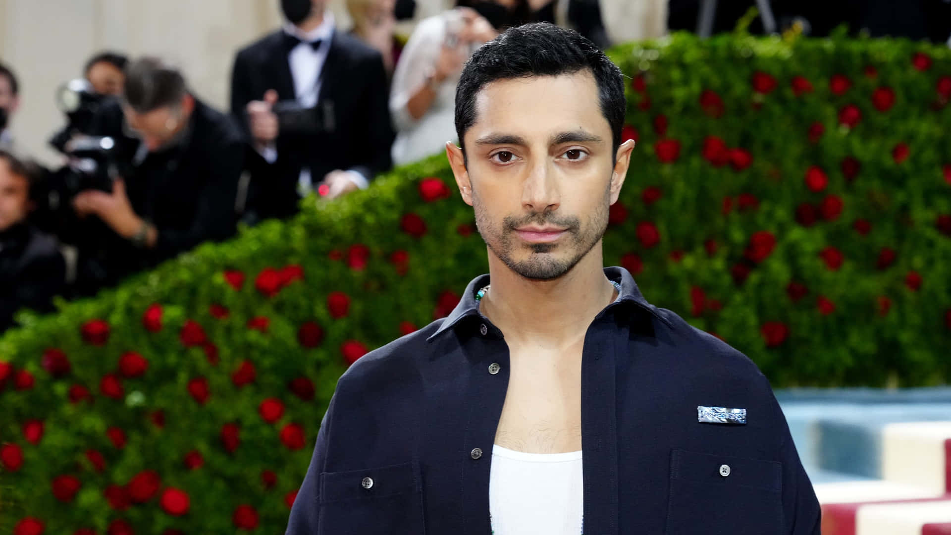 Riz Ahmed Red Carpet Look Background