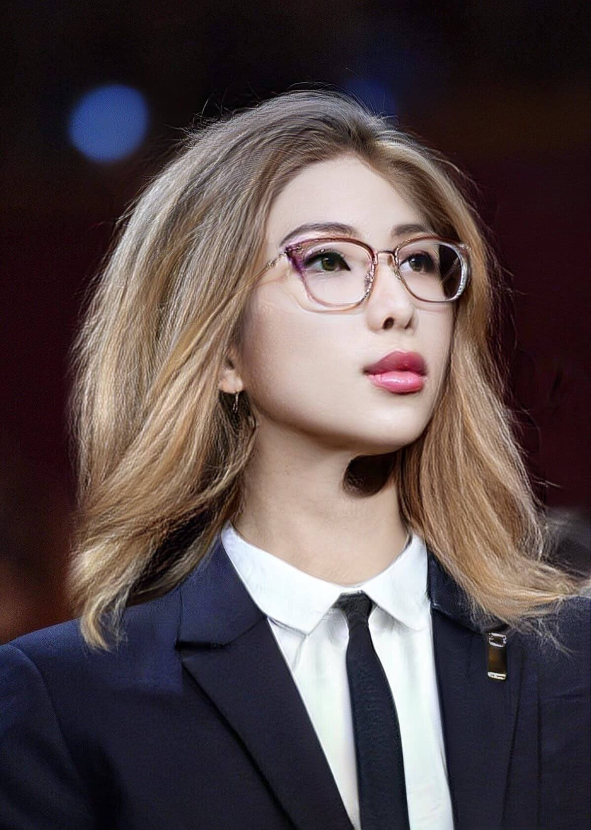 Rm Bts Girls Eyeglasses Background