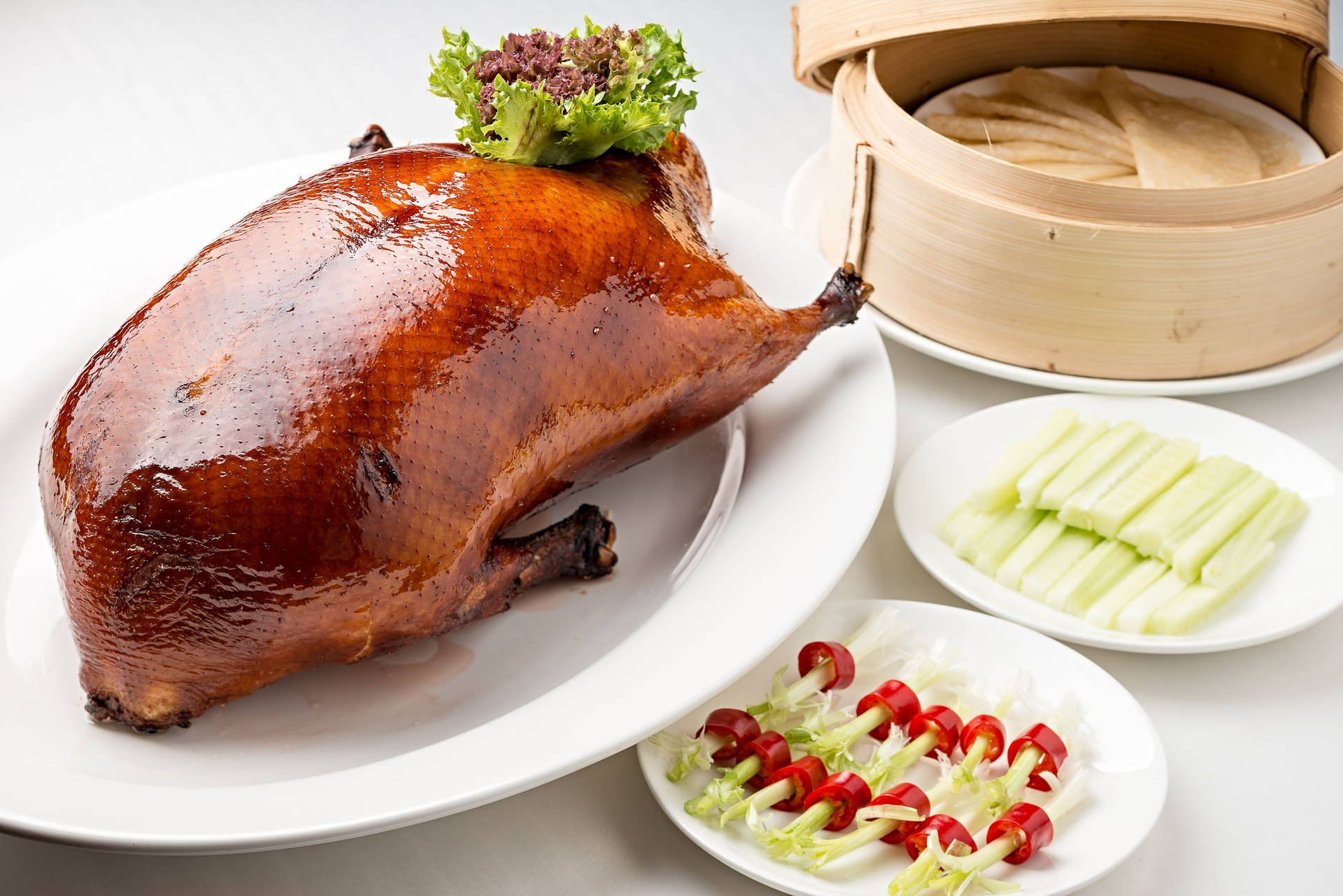 Roasted Peking Duck With Lettuce