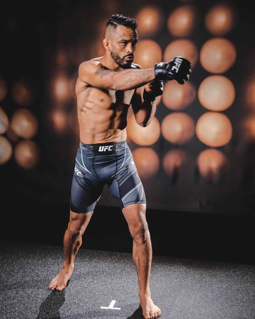 Rob Font In Fighting Stance Background