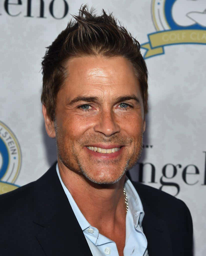 Rob Lowe Sports A Classic Ensemble Perfect For Any Gentleman Background