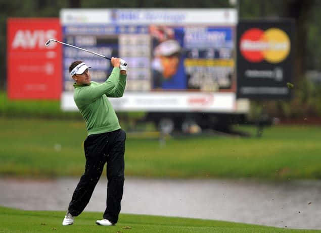Robert Allenby In The Golf Course Background