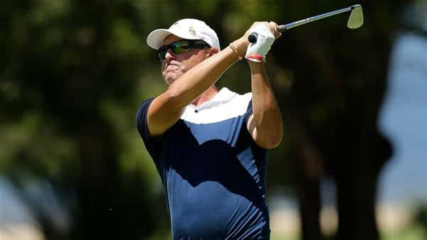 Robert Allenby Powerful Swing Background