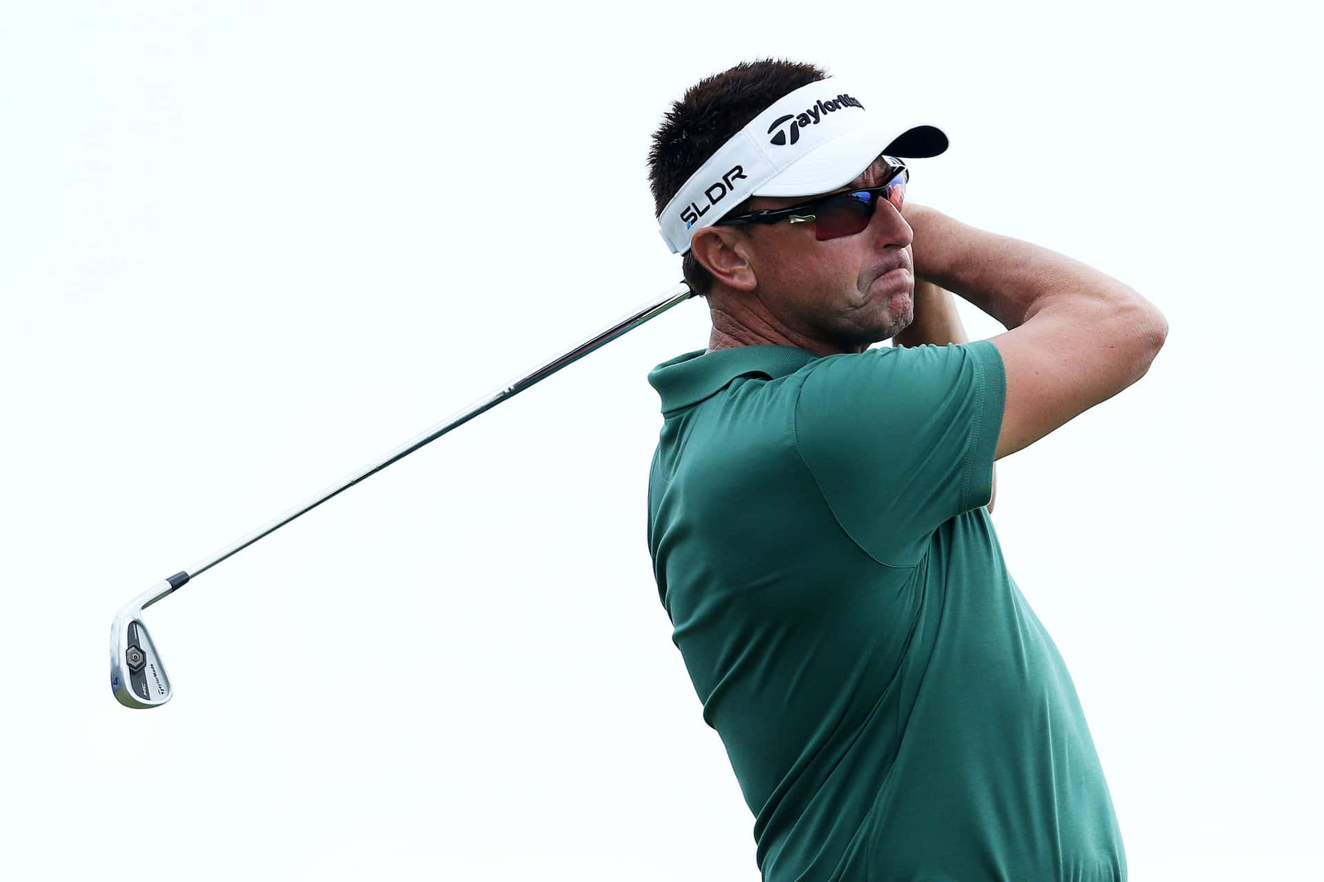 Robert Allenby Side Profile Background