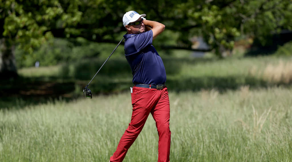 Robert Allenby Swings Background