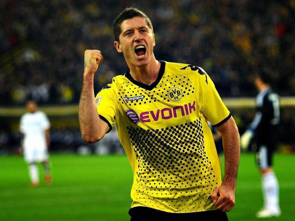 Robert Lewandowski Borussia Dortmund Player Background