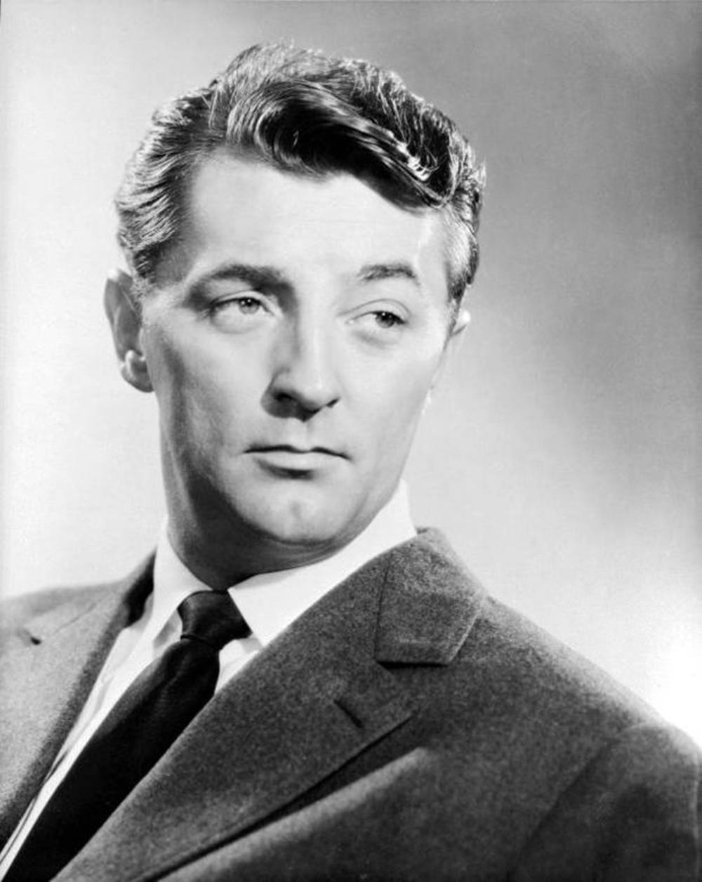 Robert Mitchum Black And White Stylish Hair