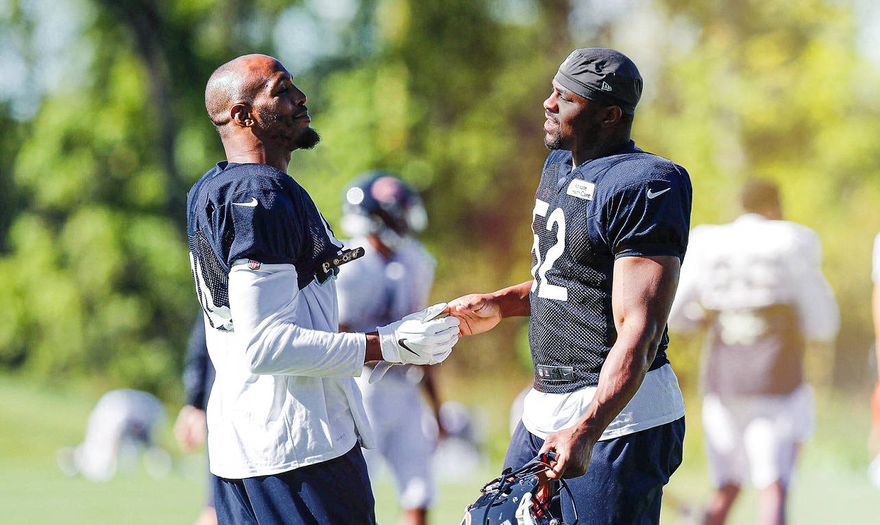 Robert Quinn Khalil Mack Handshake