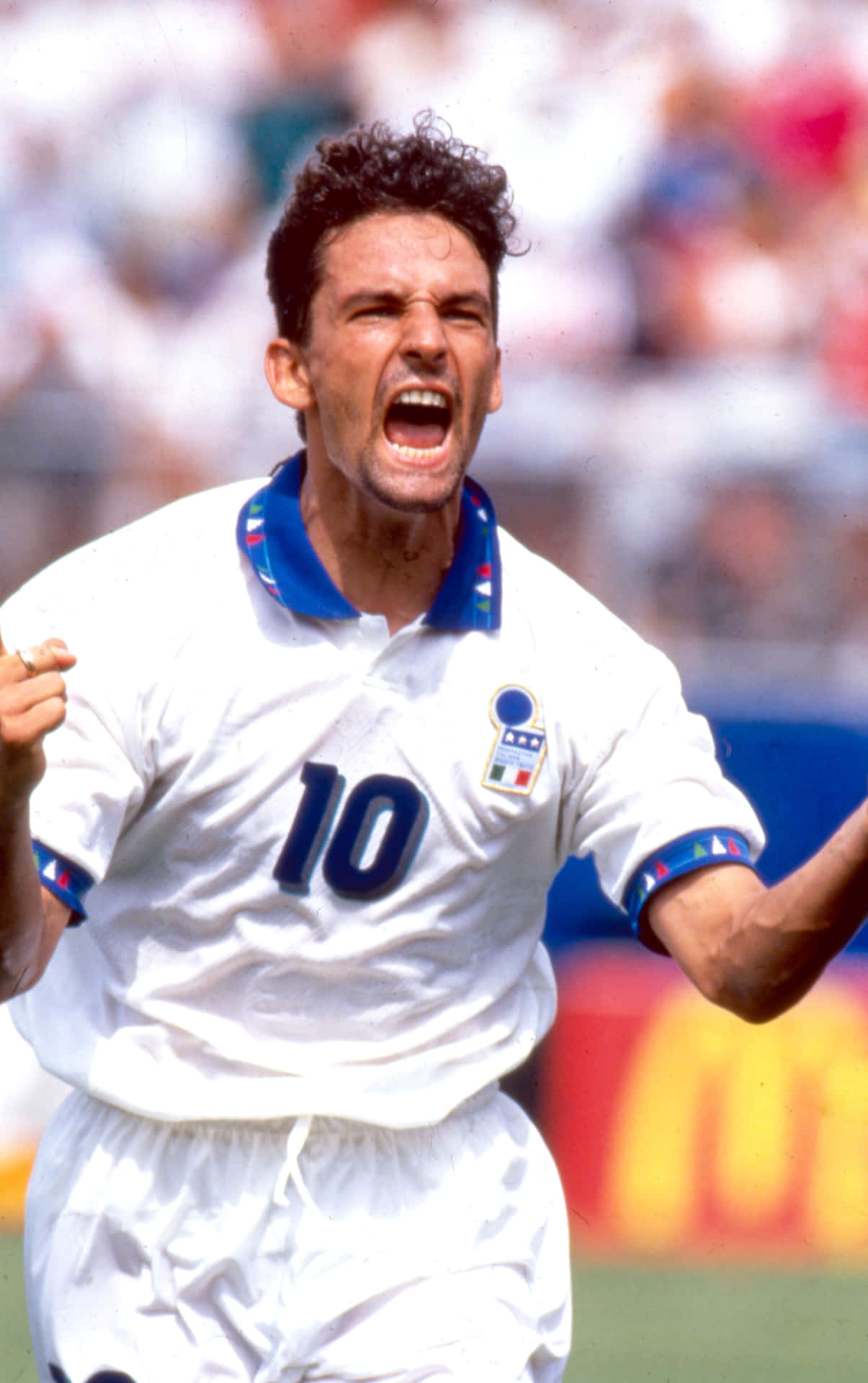 Roberto Baggio Italy Number10 Celebration Background