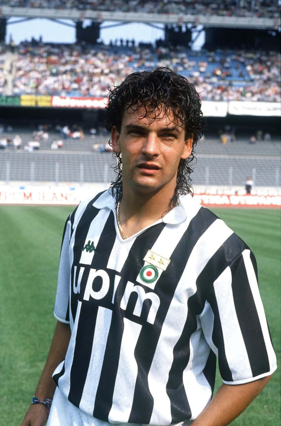 Roberto Baggio Young Photo Footballer Background