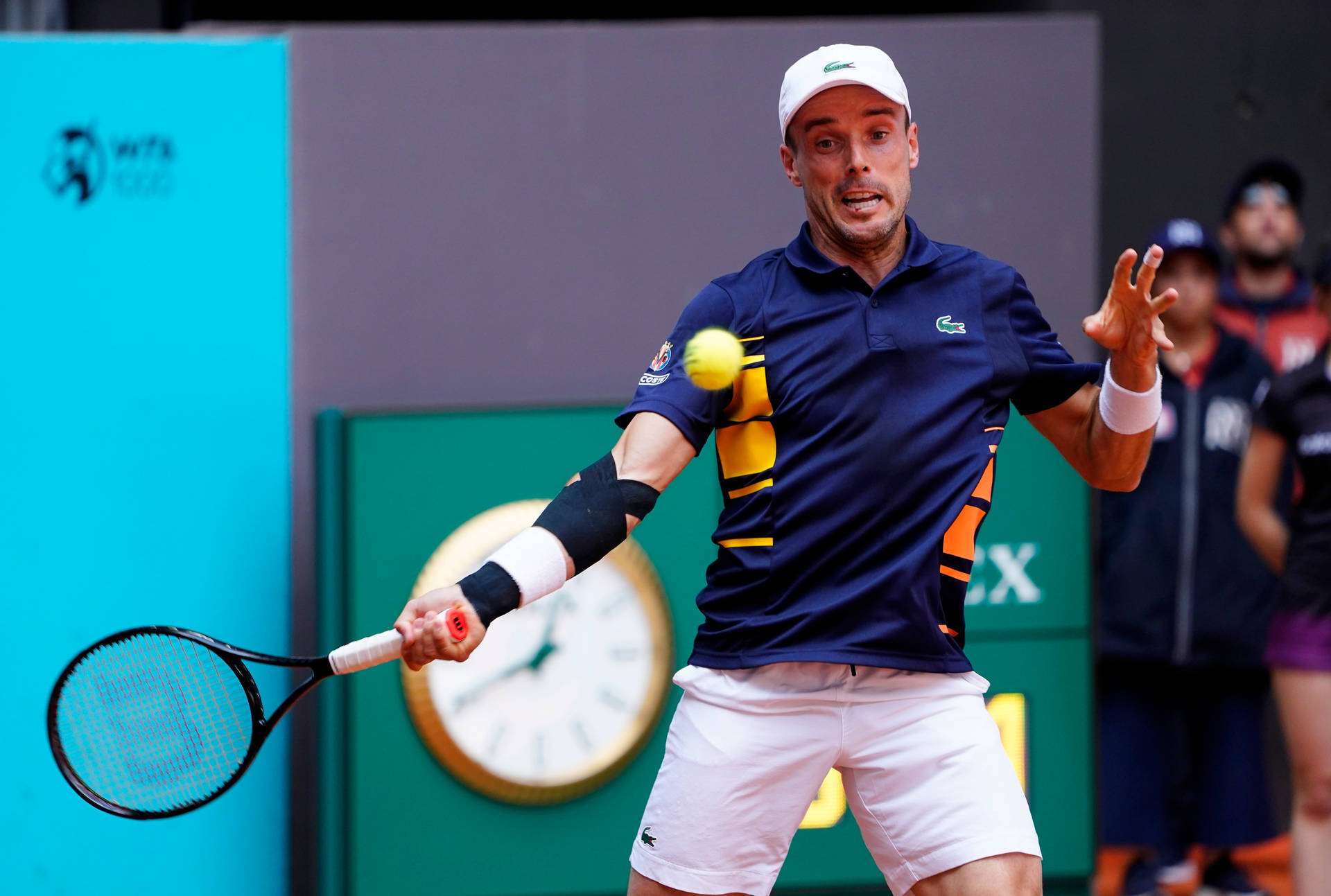 Roberto Bautista Agut In Match Position Background