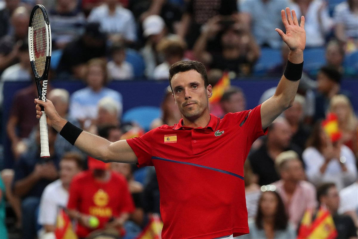 Roberto Bautista Agut Waving Background