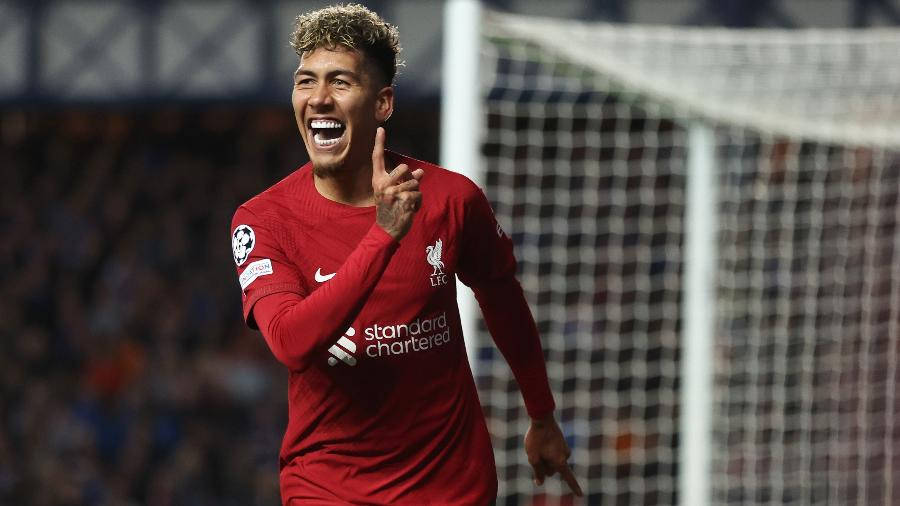 Roberto Firmino Celebrates