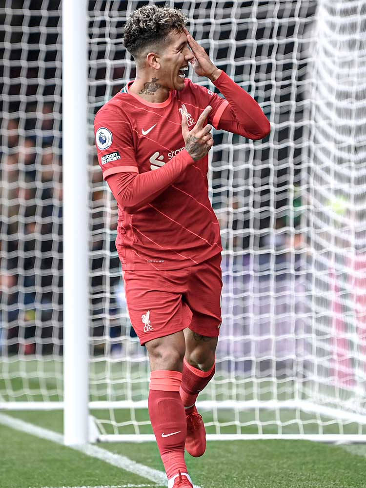 Roberto Firmino Check Gesture Goal Background