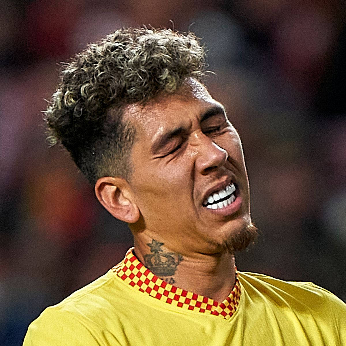 Roberto Firmino Closed Eyes Background