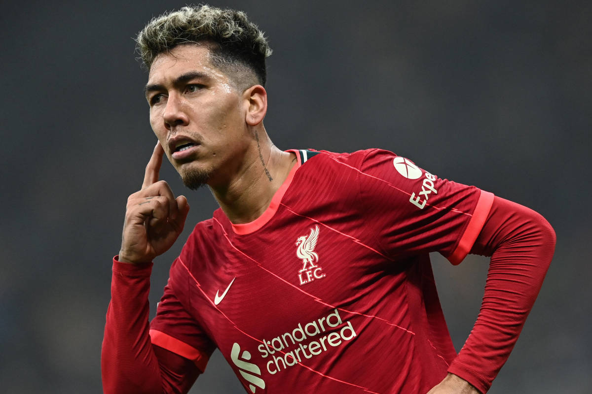 Roberto Firmino Pointing To Face Background