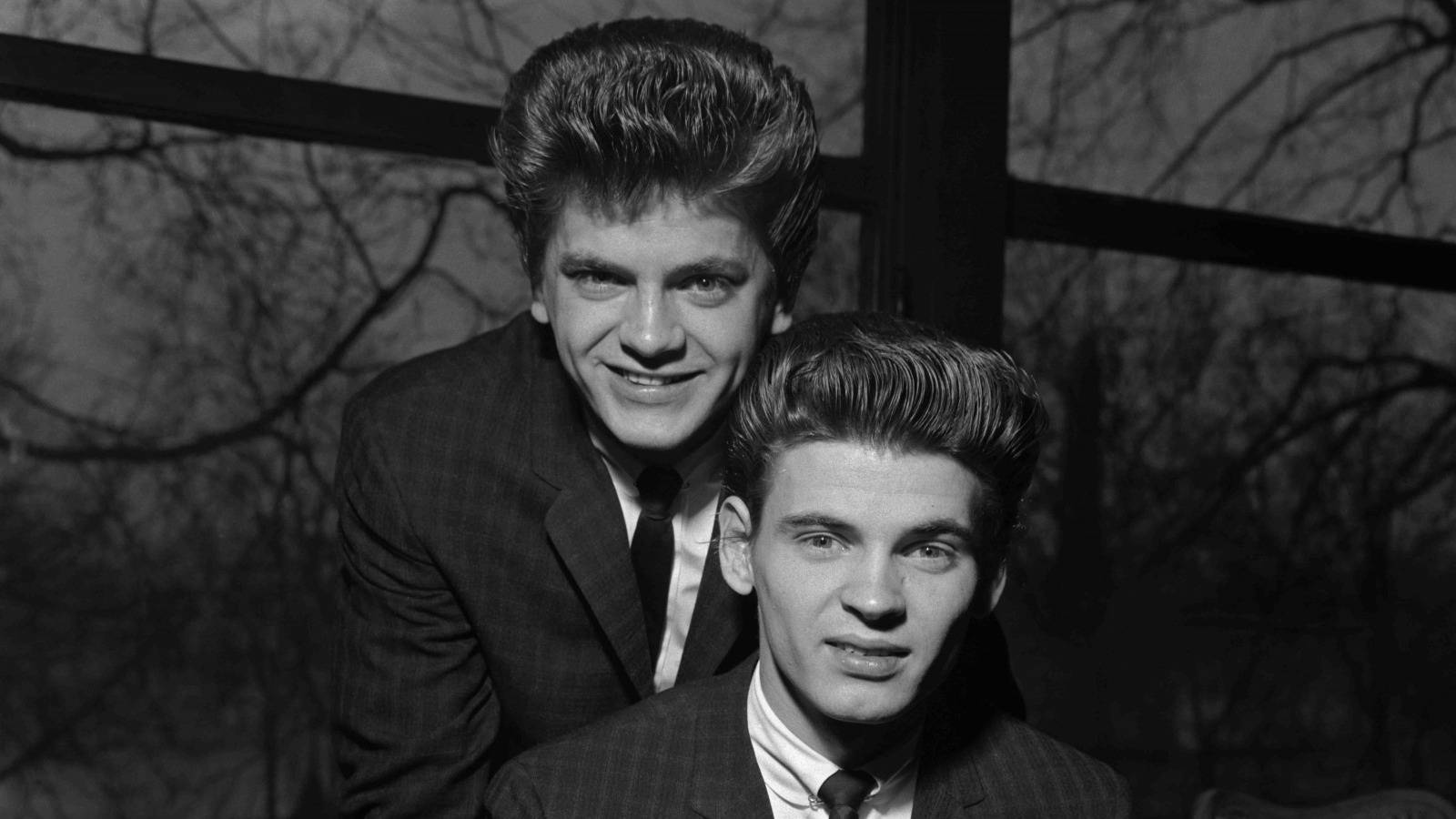 Rock Duo Everly Brothers Monochrome Photo Session Background