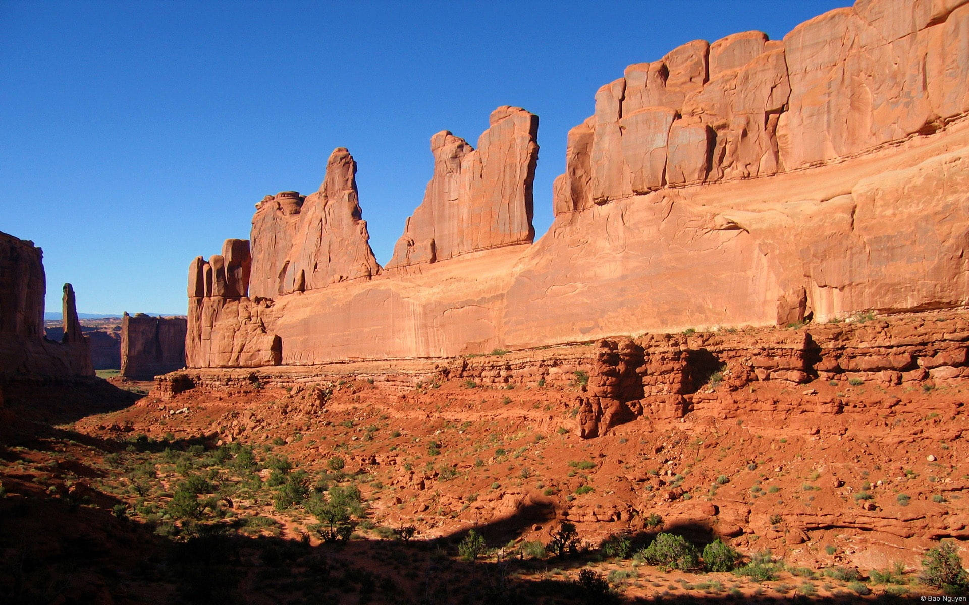 Rock Wall At Arches National Park Background