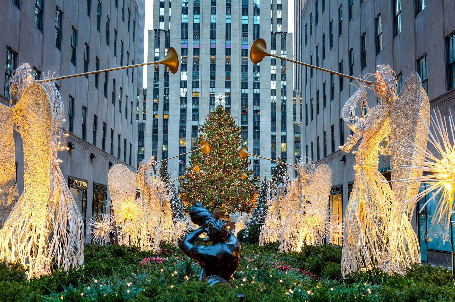 Rockefeller Center Daytime Angels Background