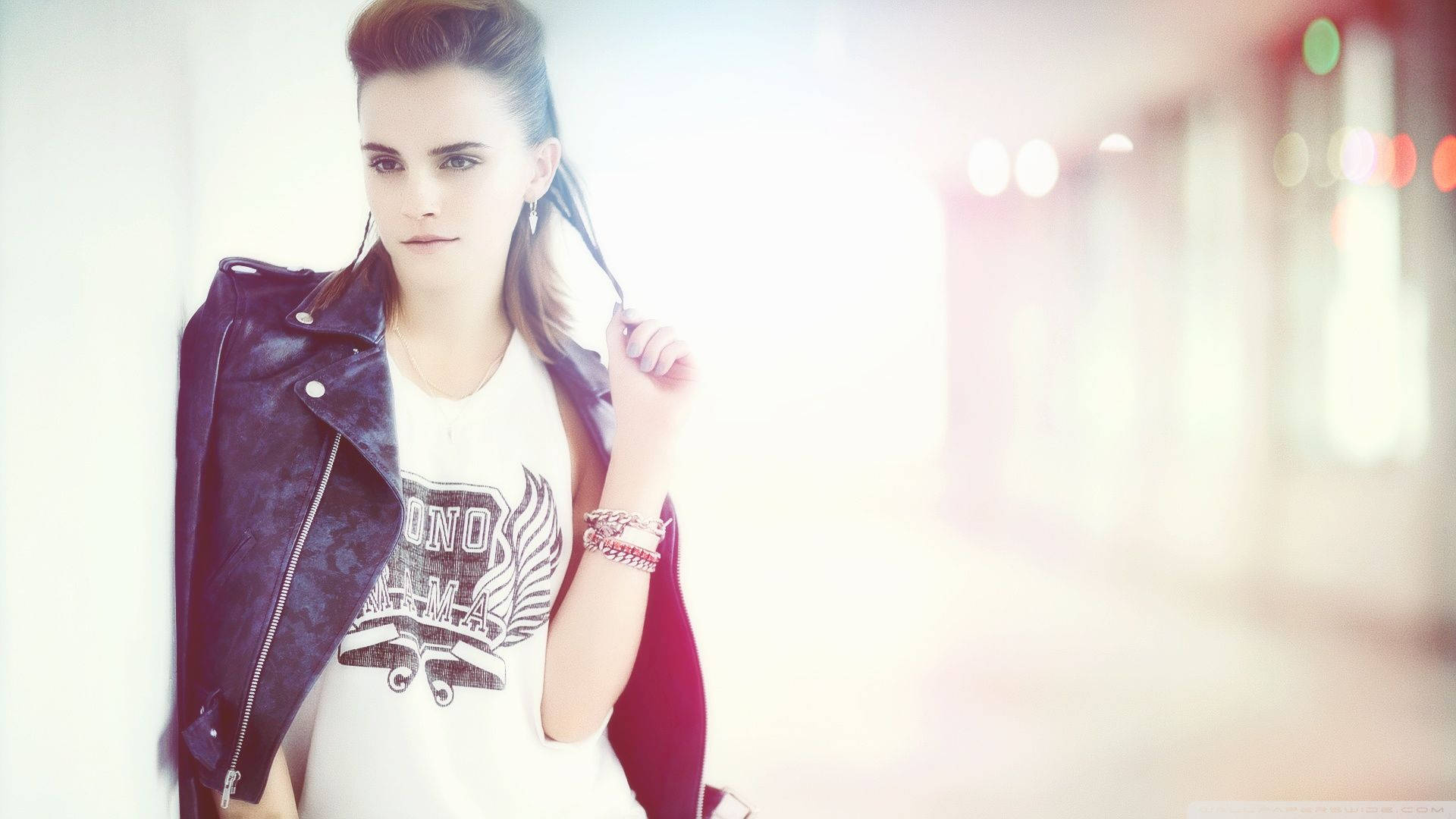 Rocker Girl Emma Watson Background