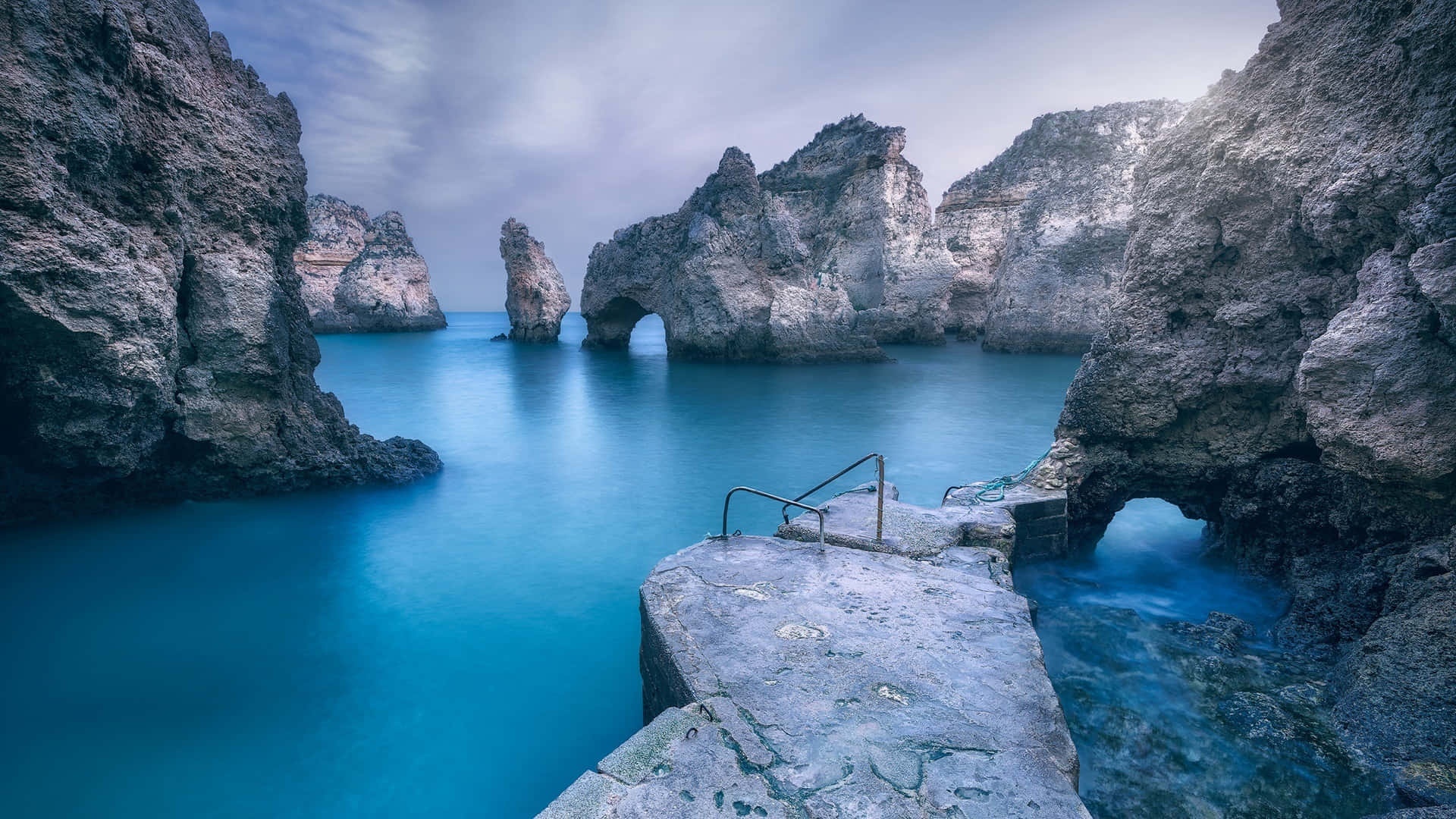 Rocks Formation Ocean Crystal Waters