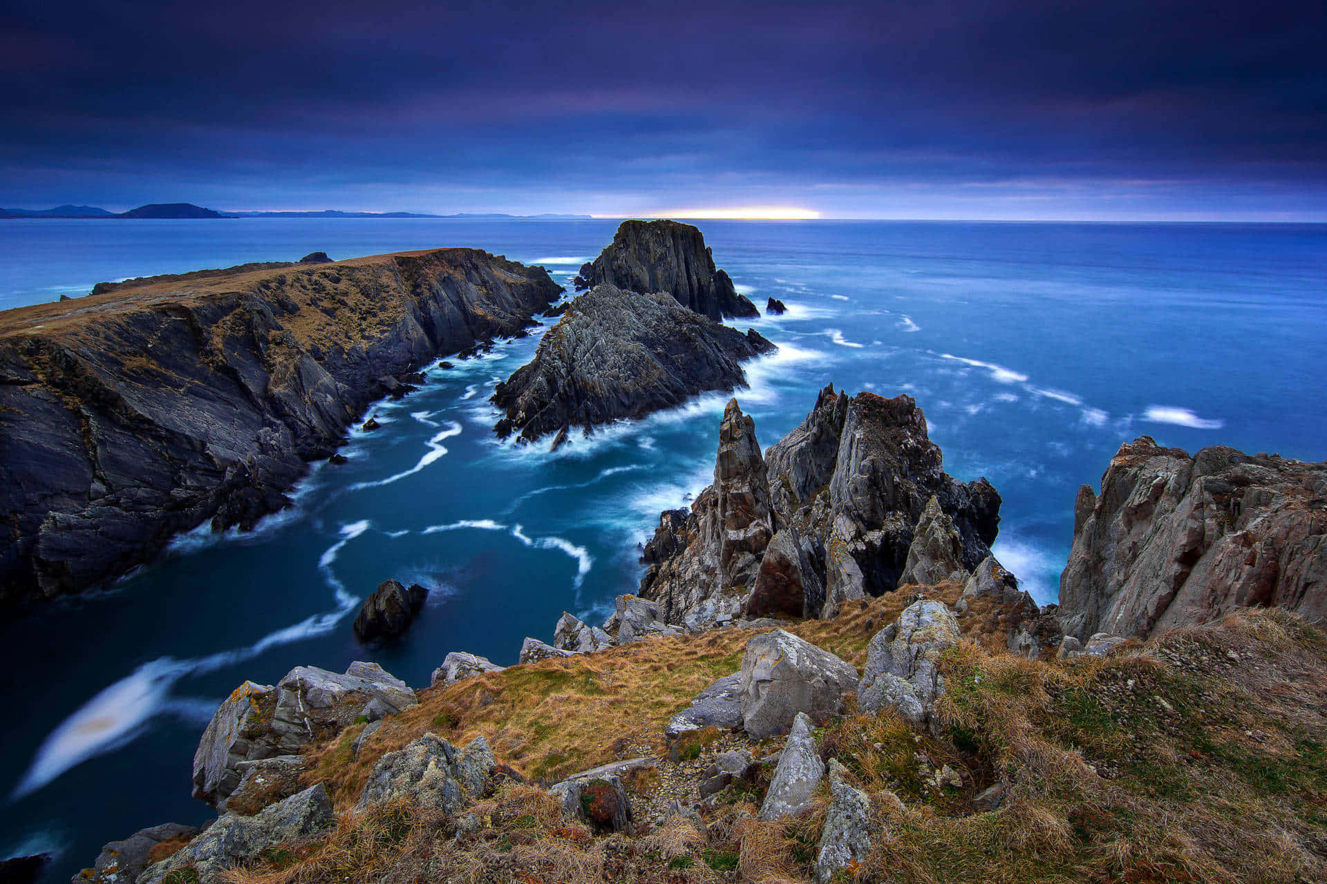 Rocky Cliff Overlooking Ireland Desktop Background