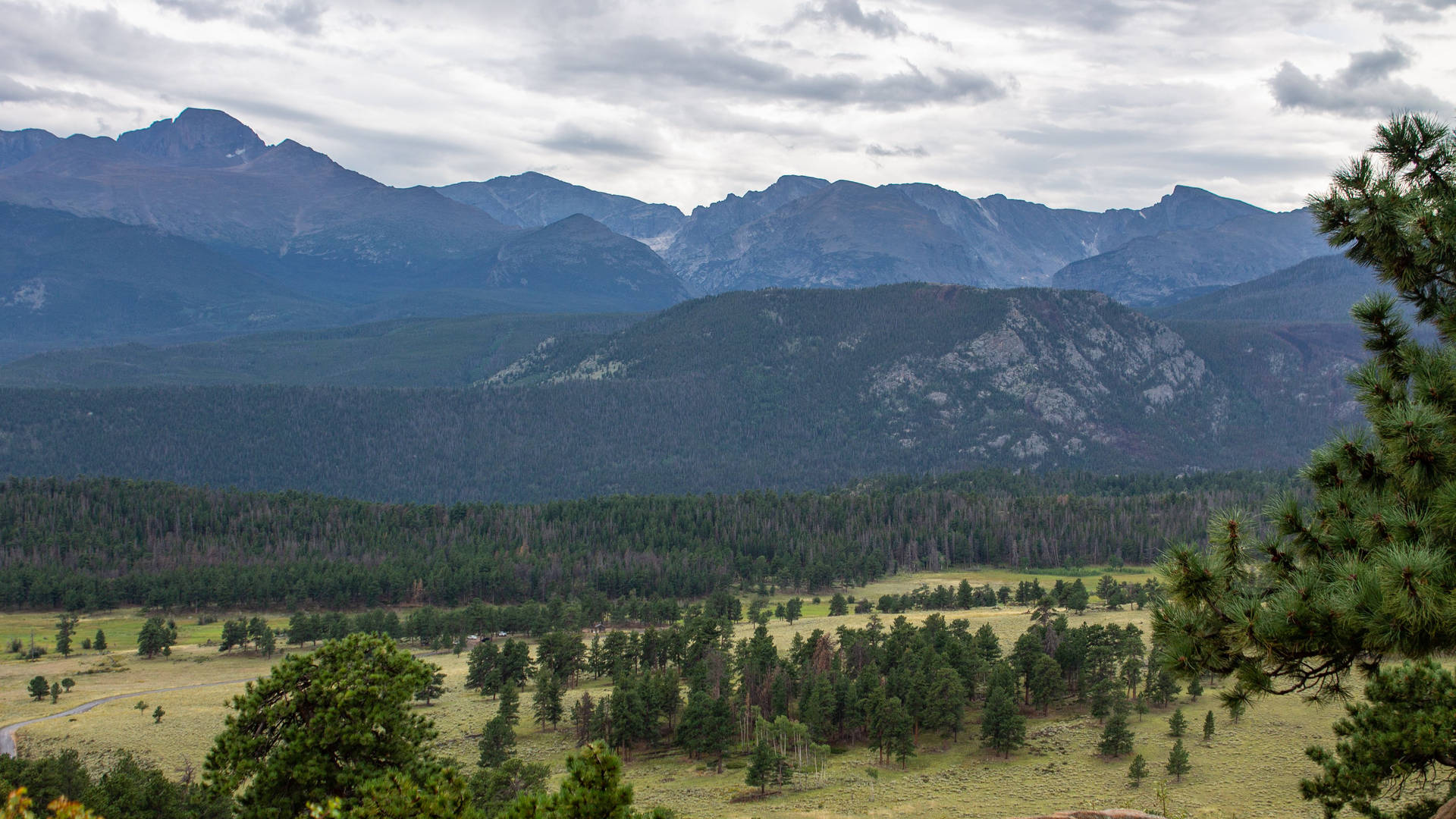 Rocky Mountain Colorado Background