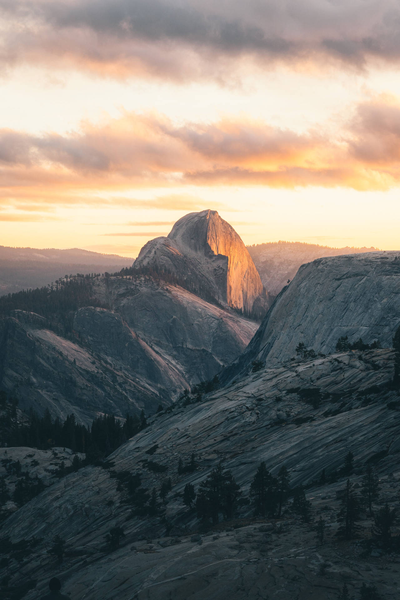 Rocky Mountain Range At Yosemite Iphone Background