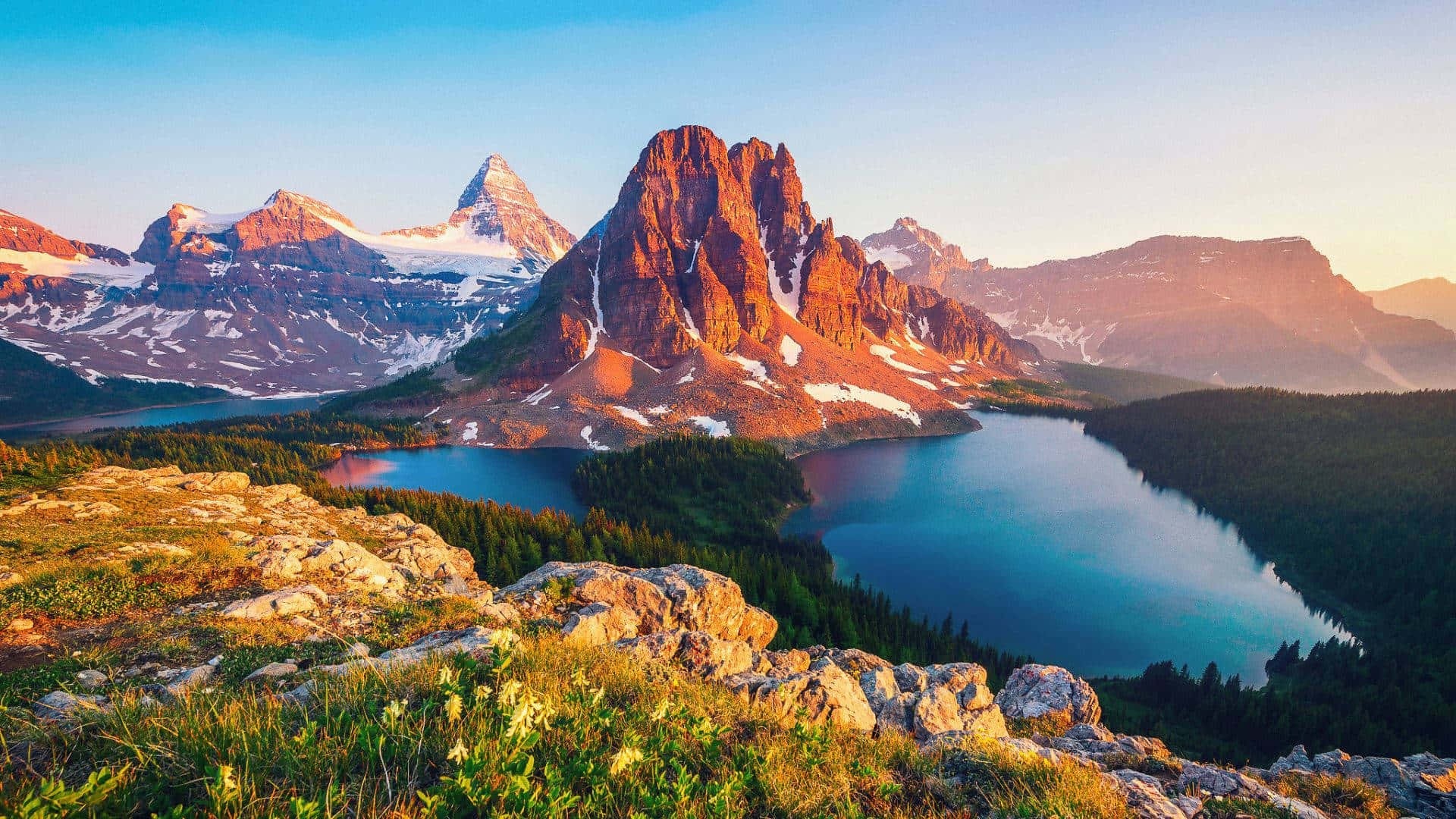 Rocky Mountains Lake View Sunset Background