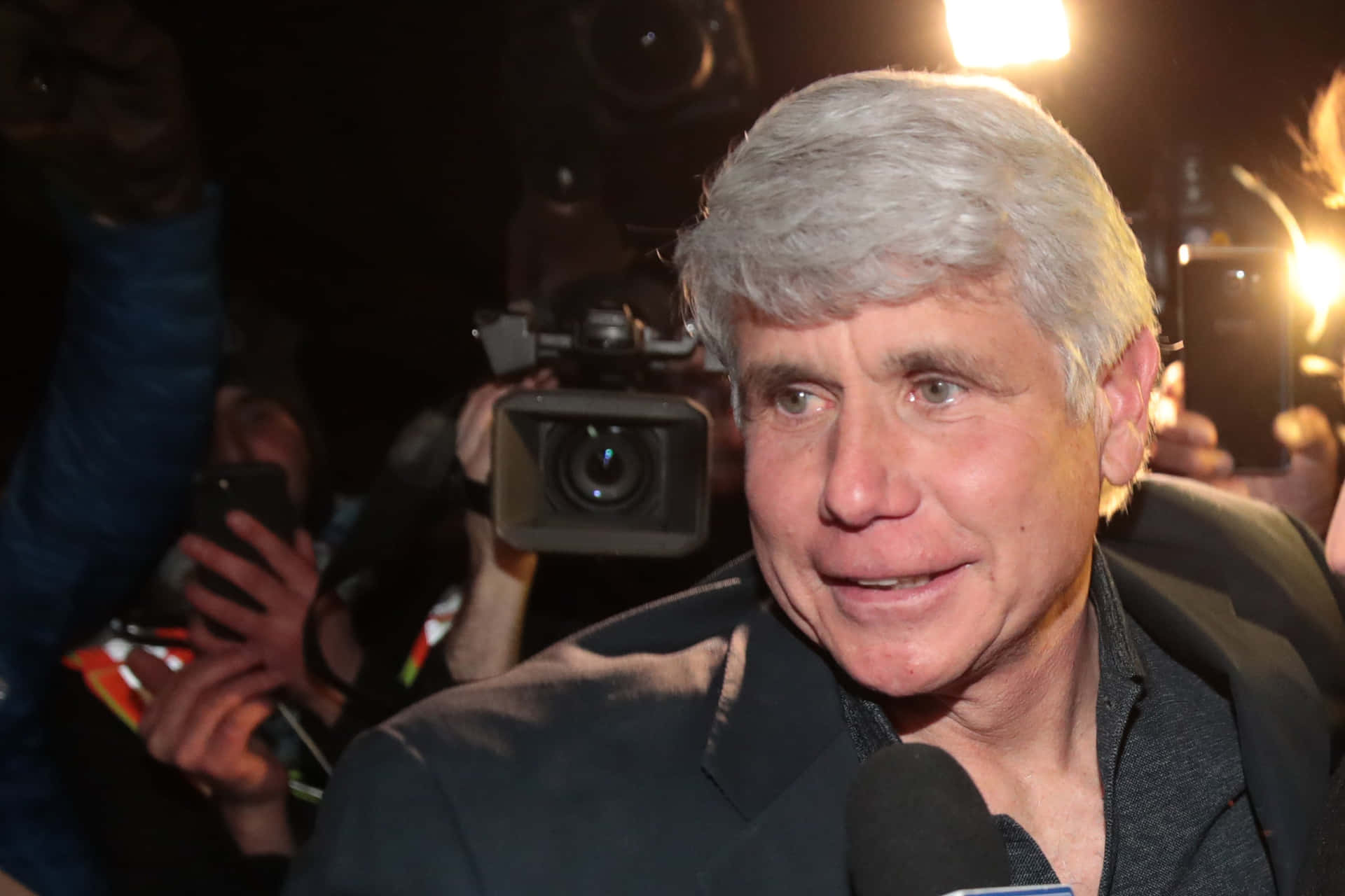 Rod Blagojevich Looking At Reporter Background