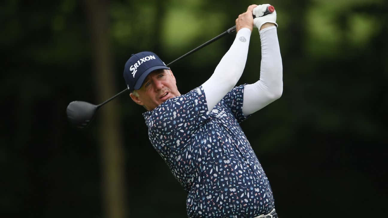 Rod Pampling In Patterned Shirt Background