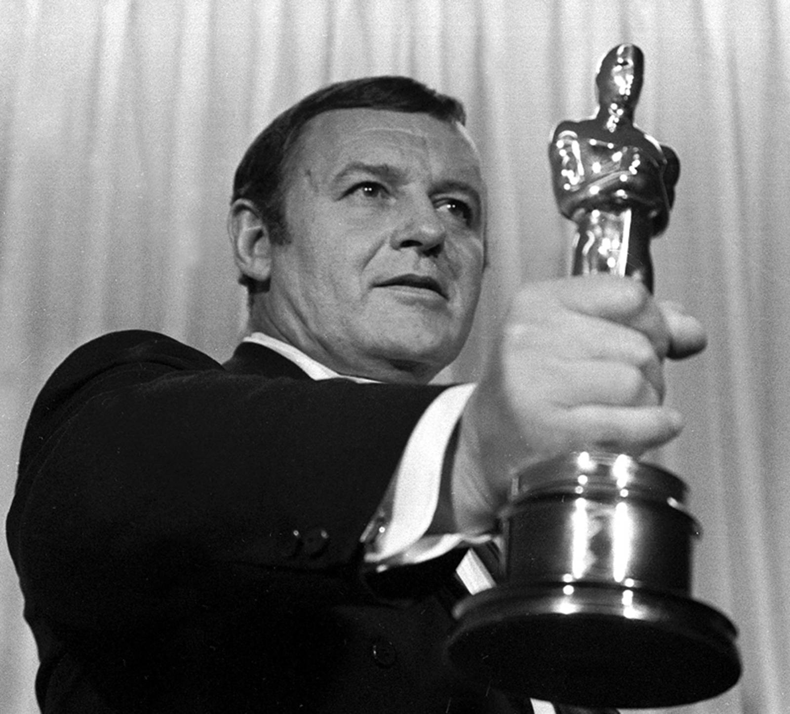 Rod Steiger Holding Oscar Award In 1968