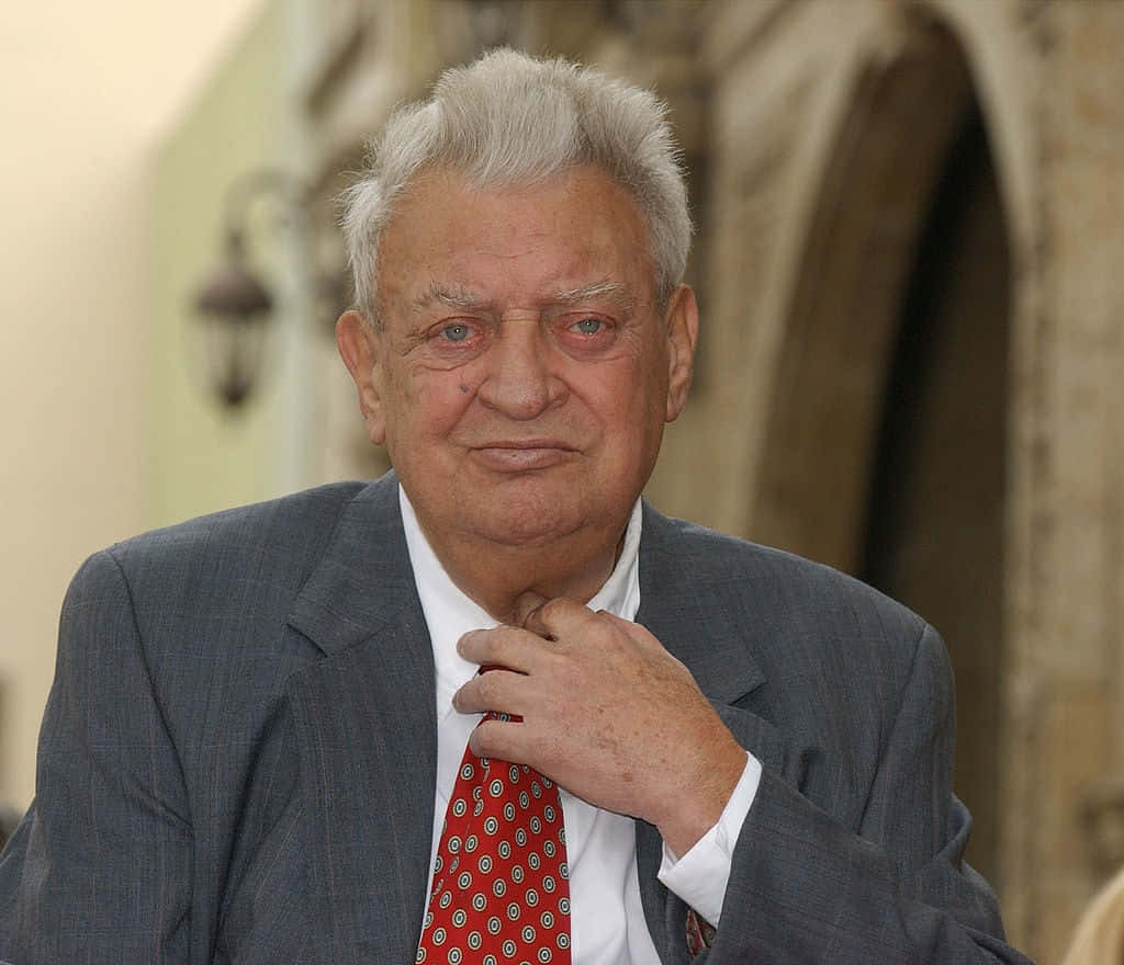 Rodney Dangerfield Stand Up Comedian Wearing A Suit