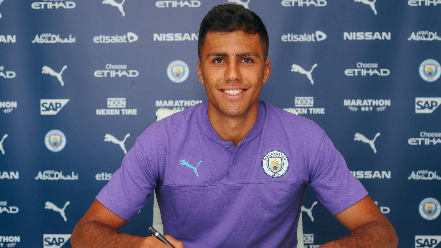 Rodri Signing Contract