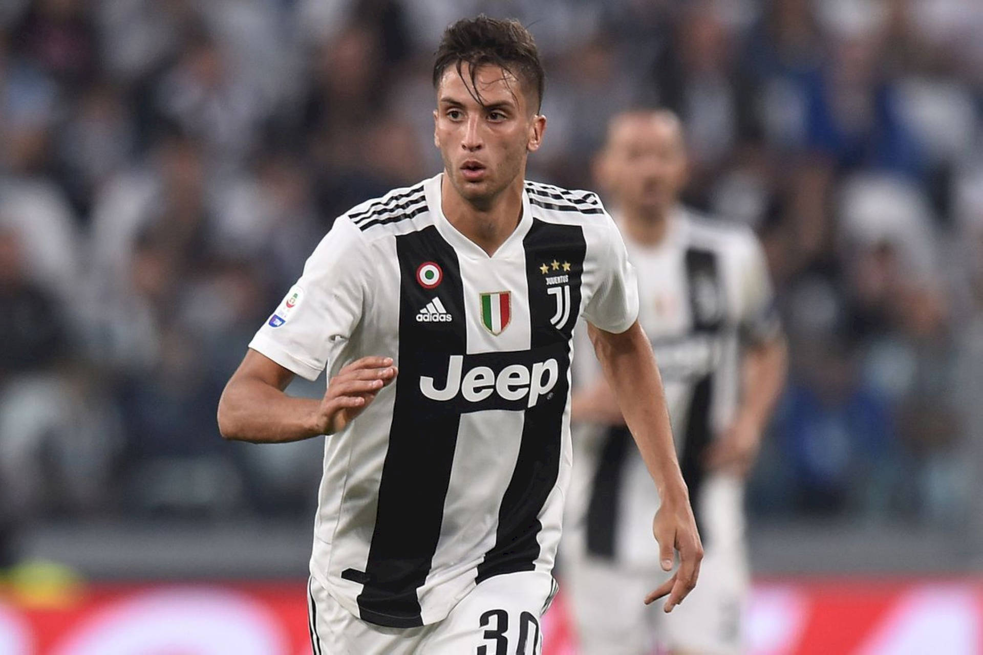 Rodrigo Bentancur For Juventus Running On Field