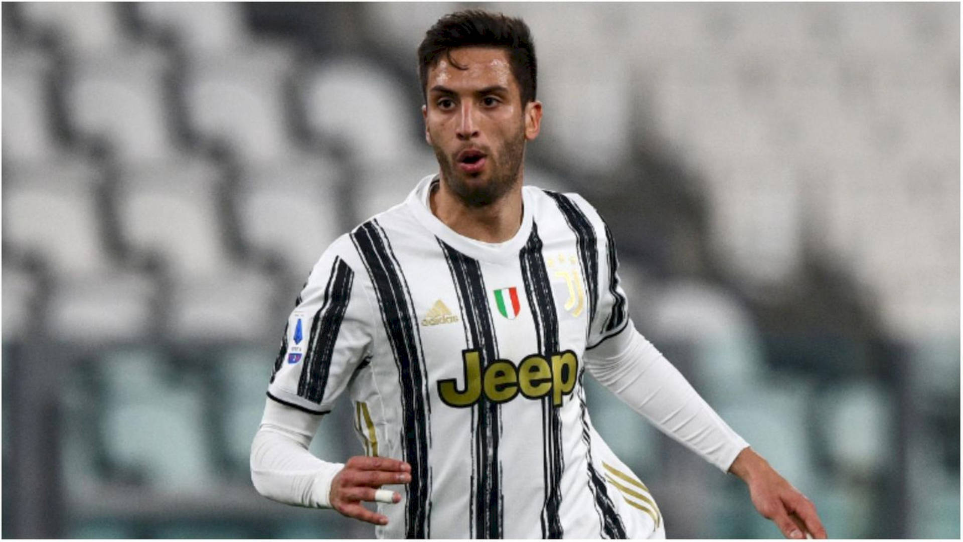 Rodrigo Bentancur On The Field Running Background