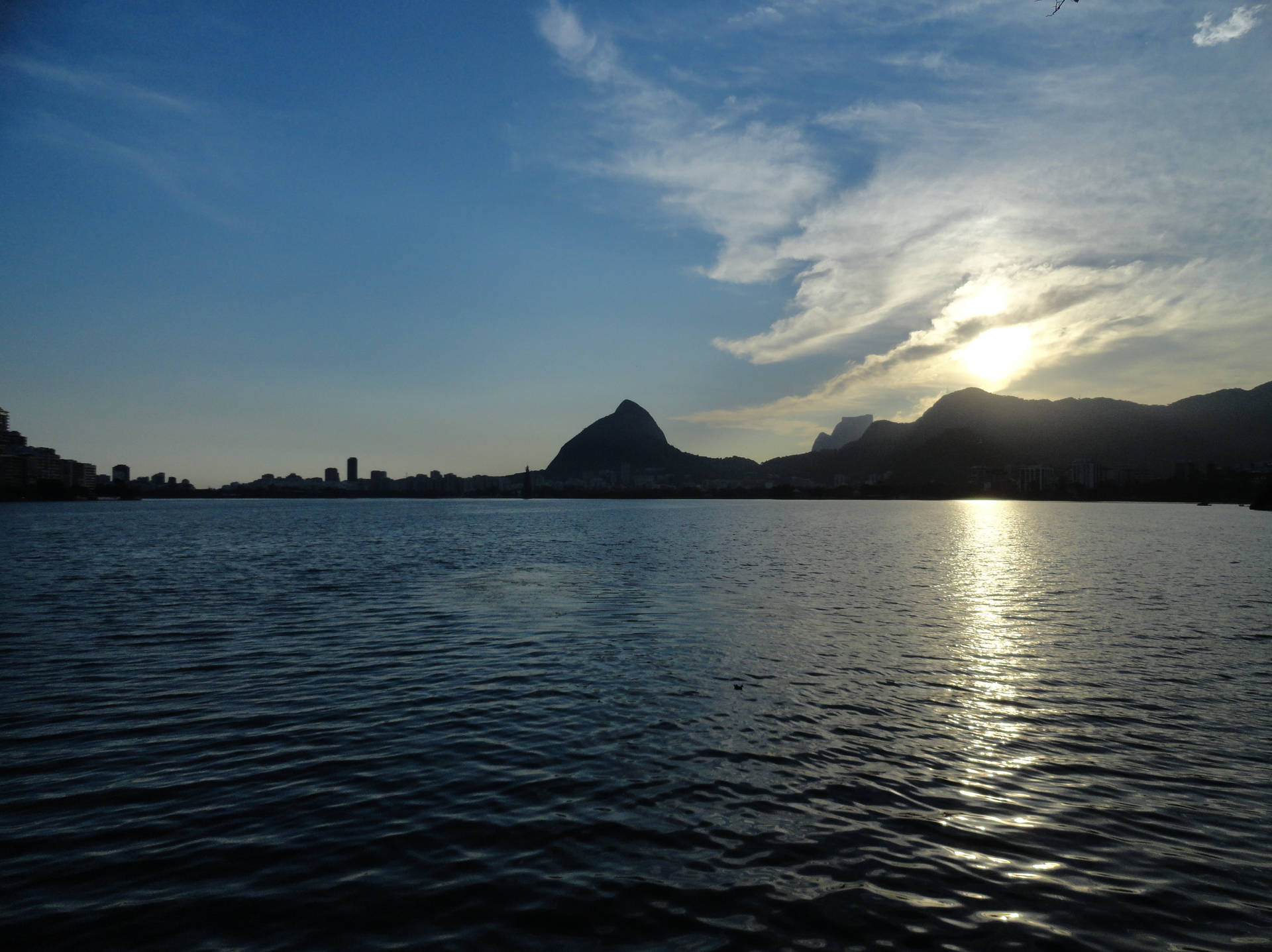 Rodrigo De Freitas Lagoon Brazil Background
