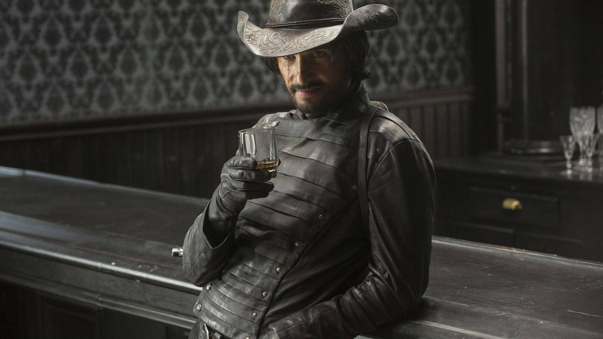 Rodrigo Santoro Hector Escaton