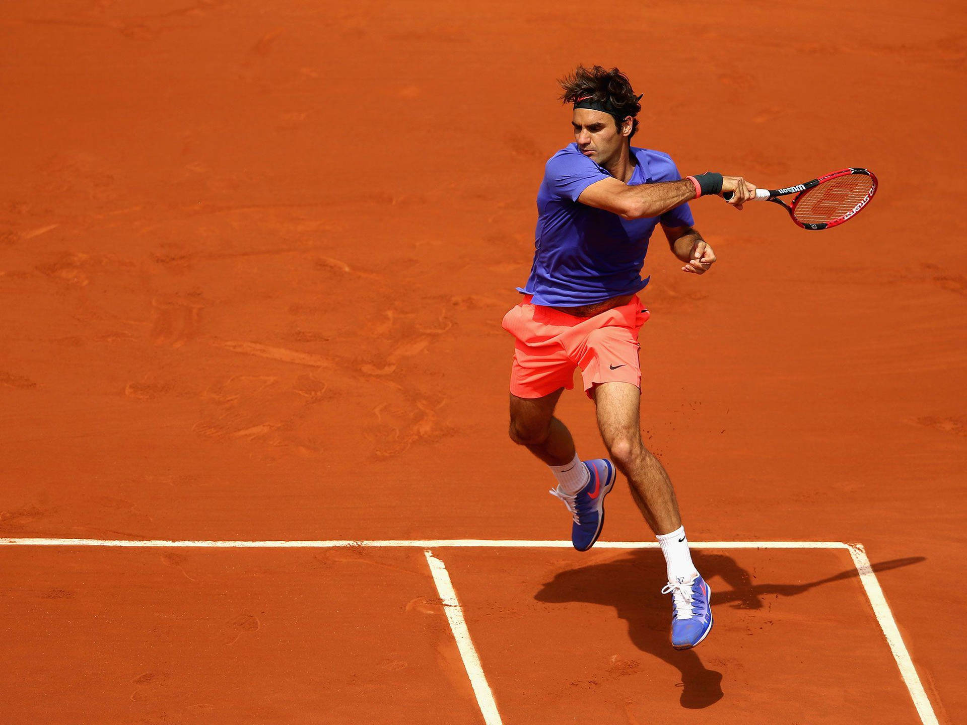 Roger Federer In French Open Event Background