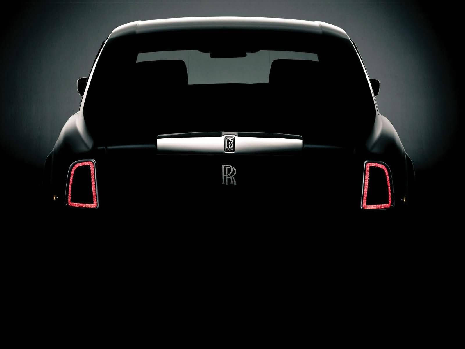 Rolls Royce Phantom Black Background