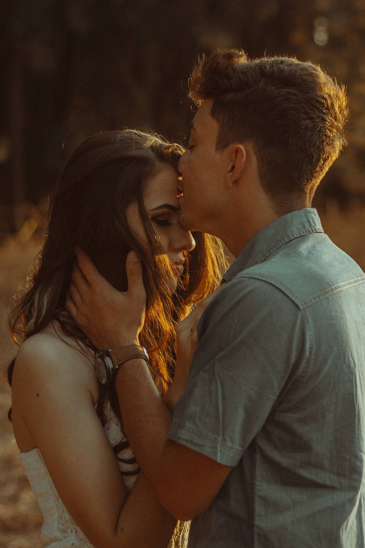 Romantic Couple Forehead Kiss Background