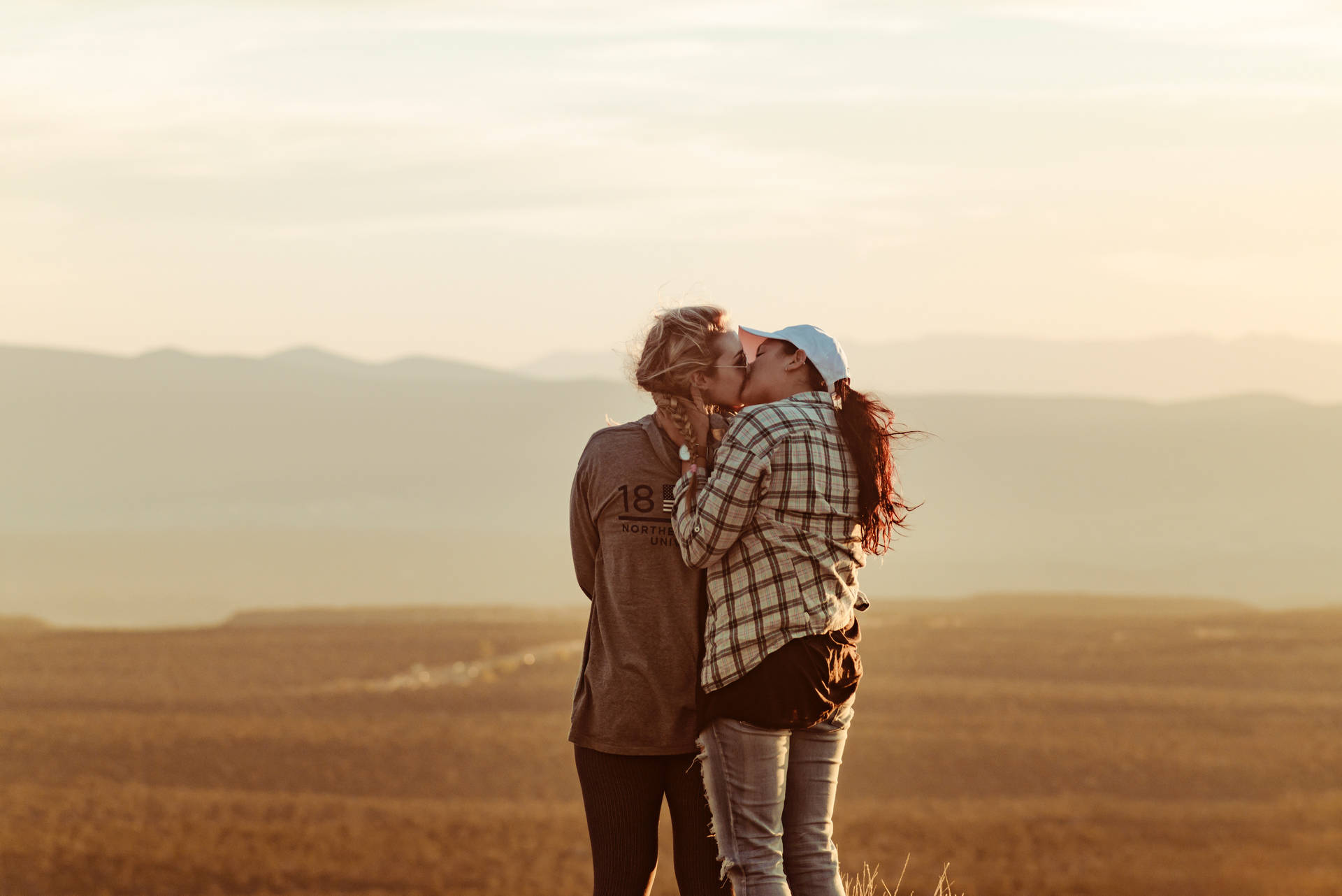 Romantic Love Open Field Kiss Background