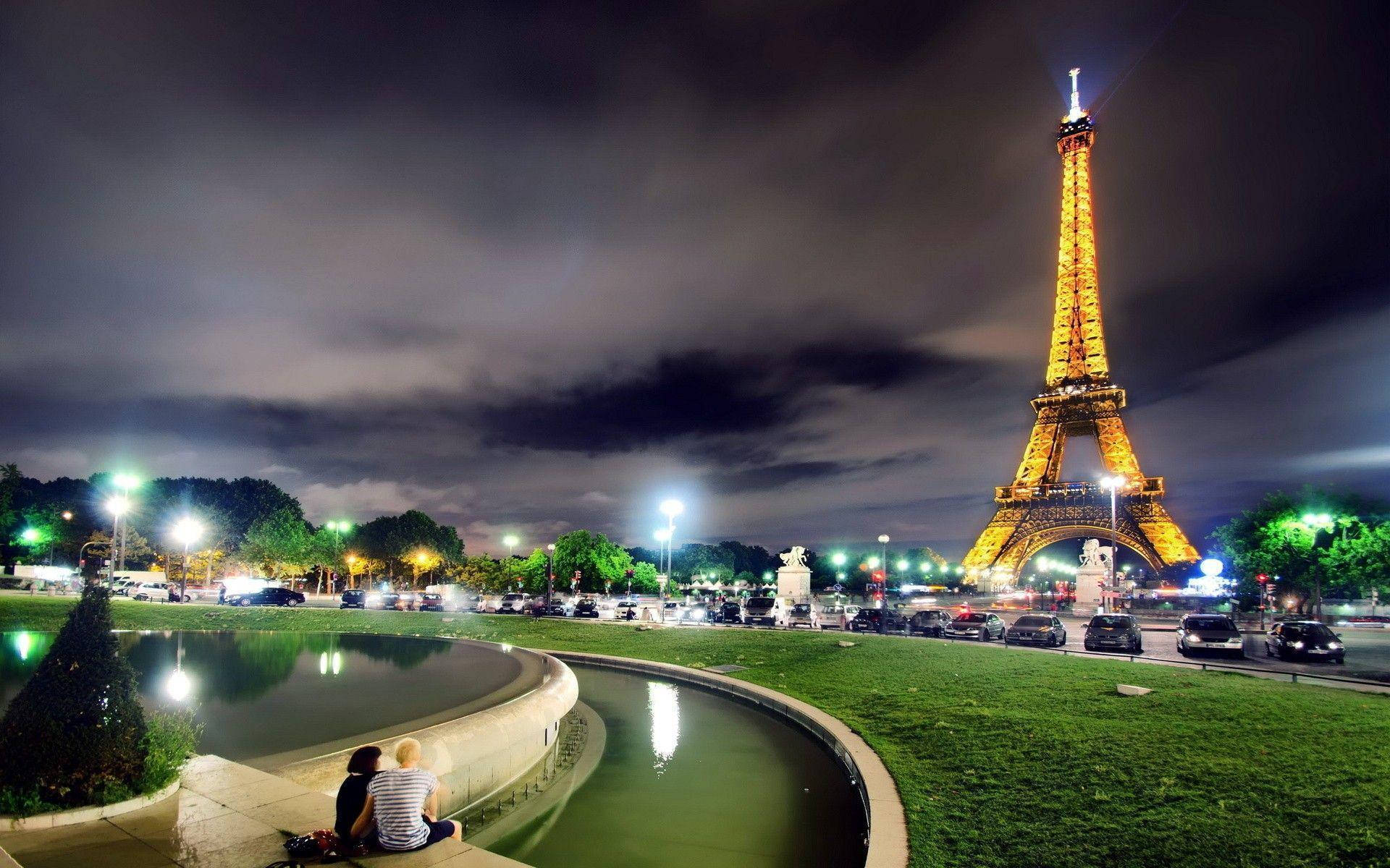 Romantic Paris Eiffel Tower Background