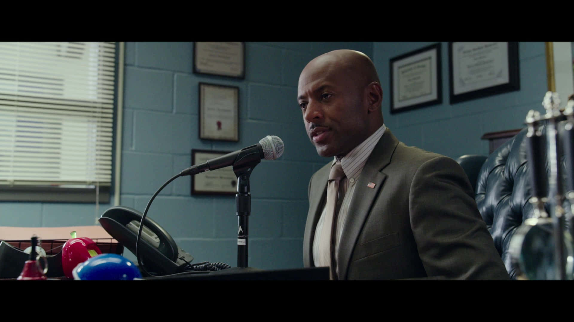 Romany Malco Principal Buchanan The Duff Background