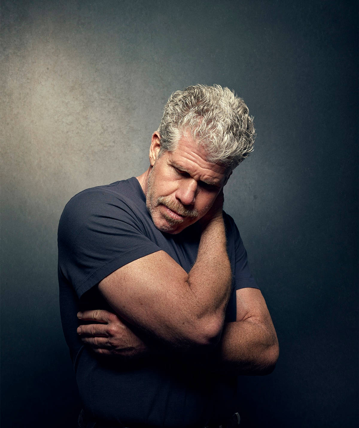 Ron Perlman Indoor Photograph Background