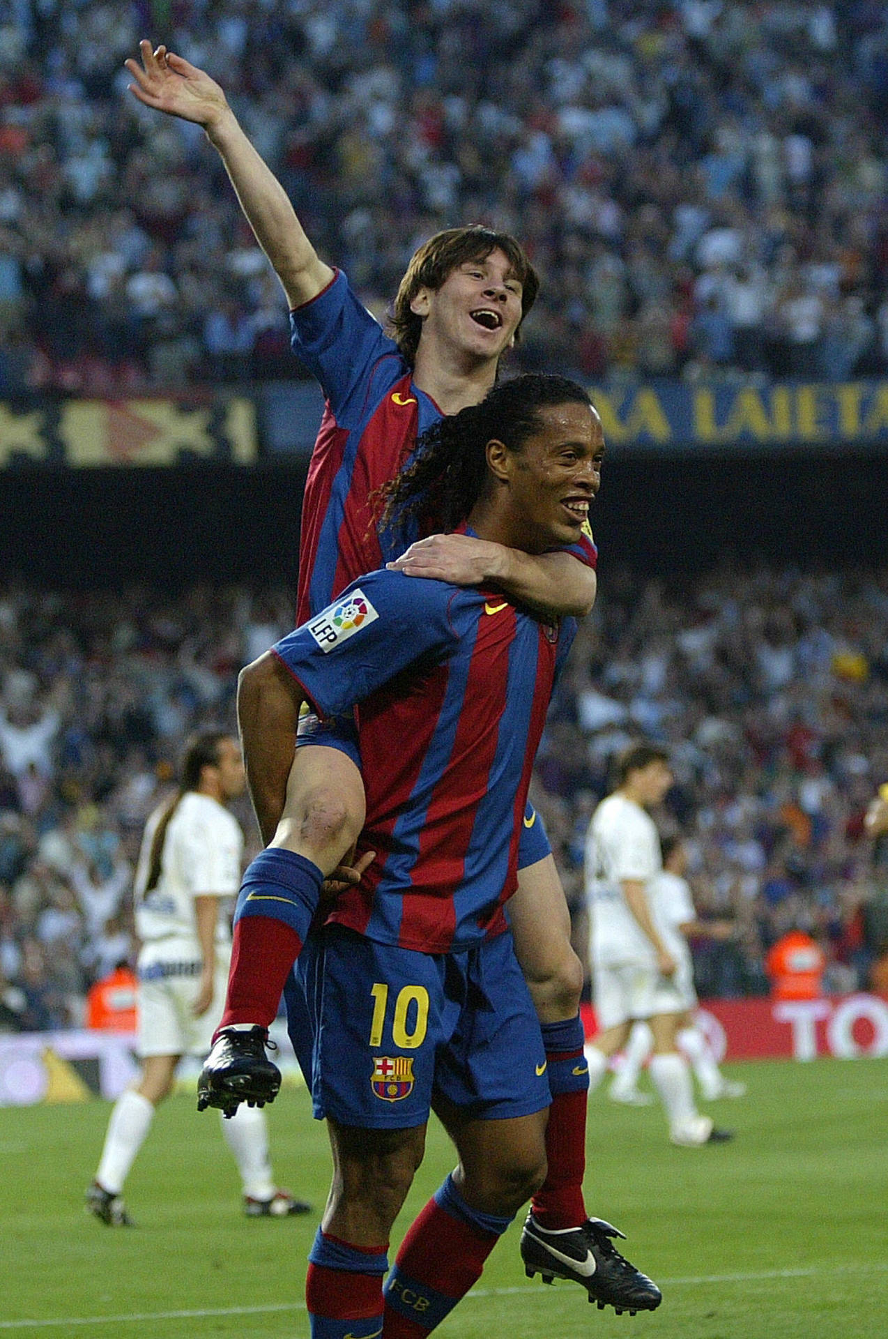 Ronaldinho With Leo Messi Background